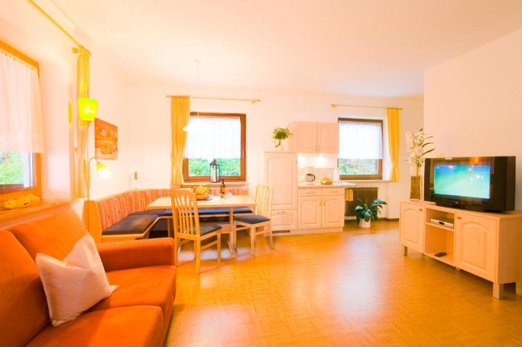 Appartements Peilerhof Cermes Eksteriør bilde